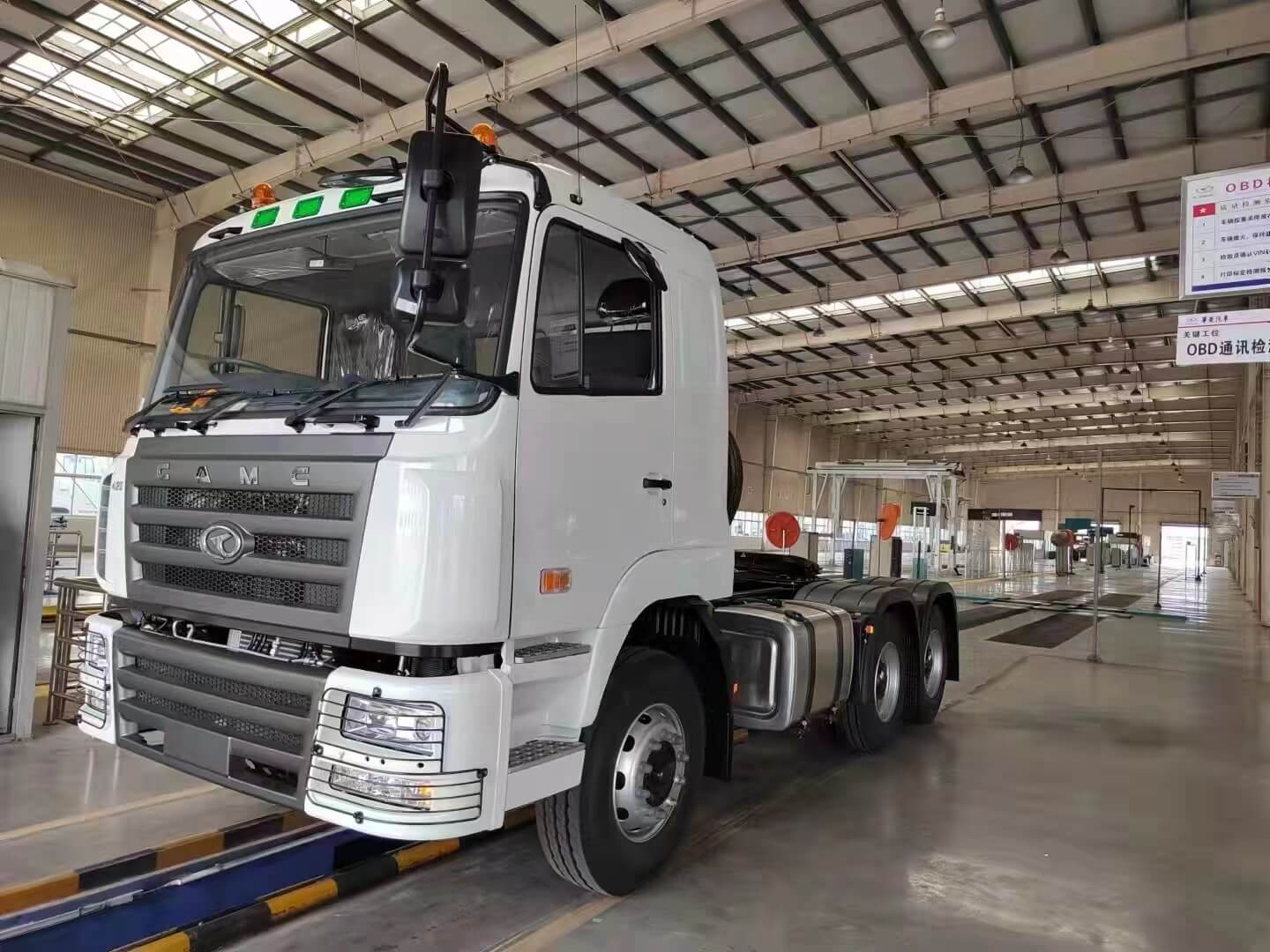 Lori Tugas Berat 6x4
