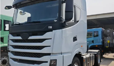 Memahami trak traktor: Struktur, sistem pemacu, aplikasi, dan prinsip operasi